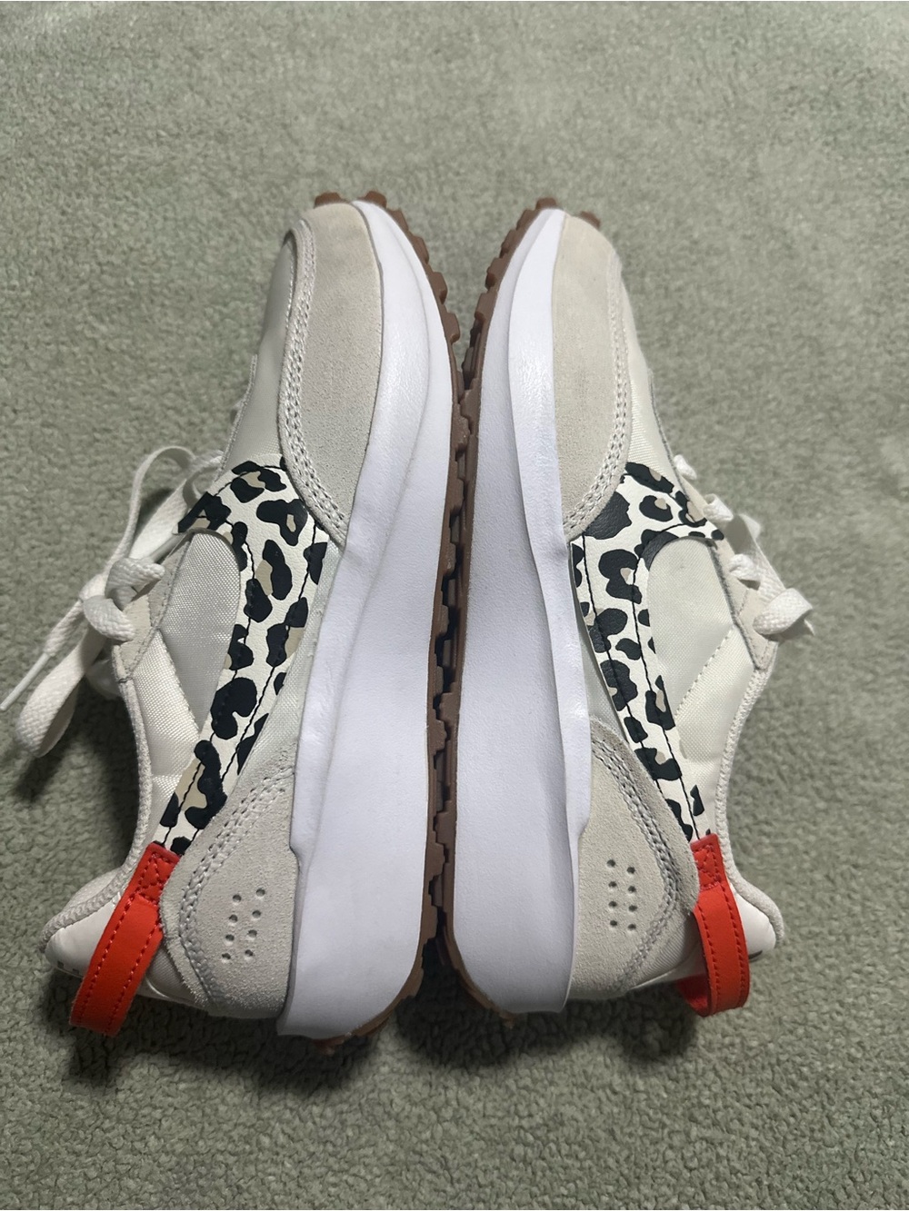 Nike Women's Waffle Debut White Team Orange Leopard Size 6